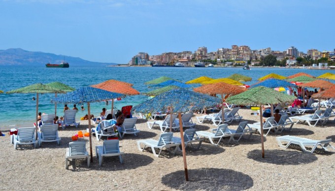 Turiste ne Europe, sa shpenzon nje shqiptar per pushime jashte